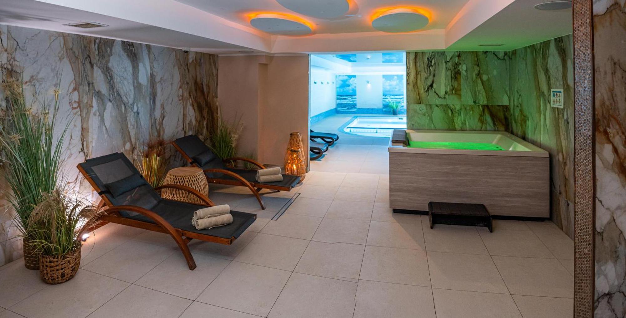 Hotel Szafir Jastrzębia Góra Dış mekan fotoğraf